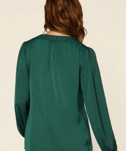 Wanderlust By Abby Shirred V-Neck Blouse NEW