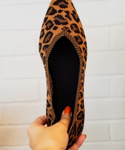 Wanderlust By Abby Jennette Flats - Leopard