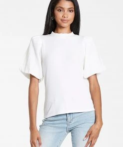 Wanderlust By Abby Onyx Thermal Puff Top