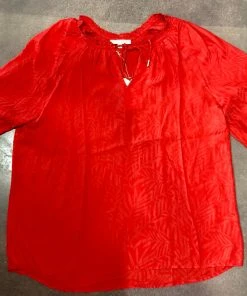 Wanderlust By Abby NEW Jacquard Print Pleat Top