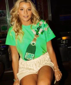 Queen Of Sparkles Poppin' Shamrock Champagne Tee NEW