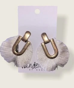 Wanderlust By Abby Gold Earring With Cream Feather