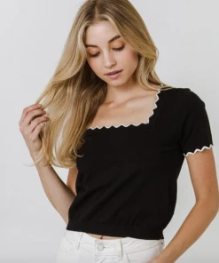 Wanderlust By Abby NEW Scalloped Neckline Top